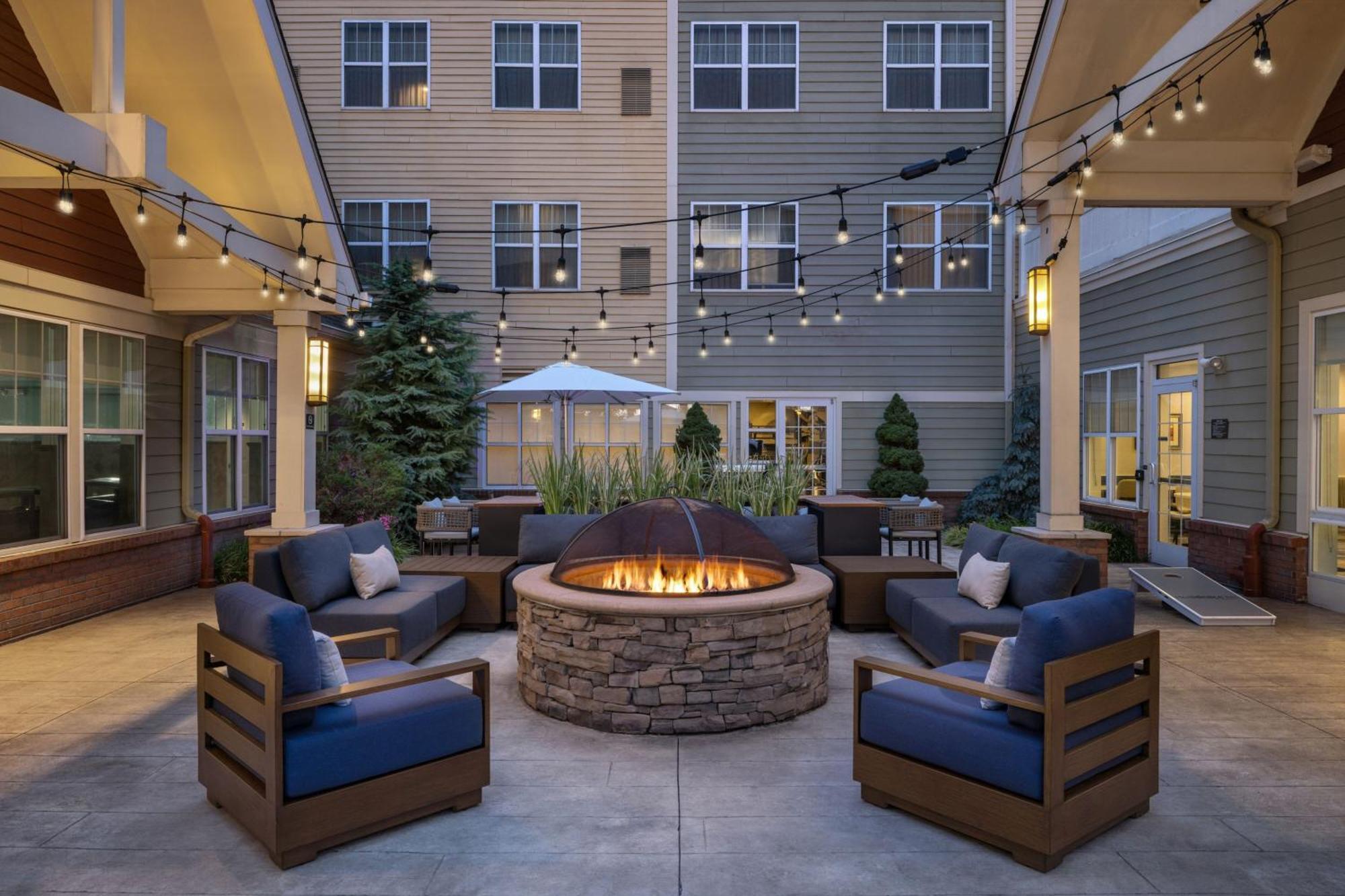 Residence Inn By Marriott Long Island Islip/Courthouse Complex Central Islip Εξωτερικό φωτογραφία